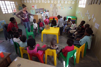Leah_w_Kids_at_the_Integrity_School_2